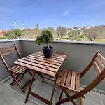 Bisuite Urla Kuscular