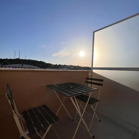 Apartment Bisuite Urla Kuscular