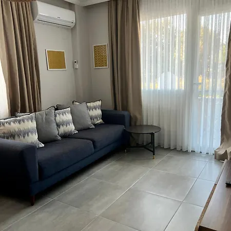 Bisuite Urla Διαμέρισμα Kuscular