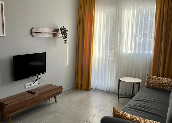 Bisuite Urla Kuşçular